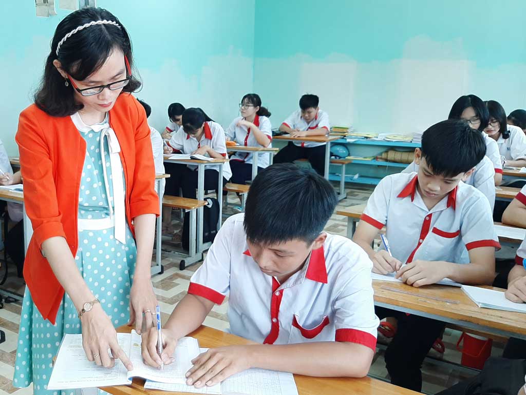 Cô giáo trẻ đầy nhiệt huyết