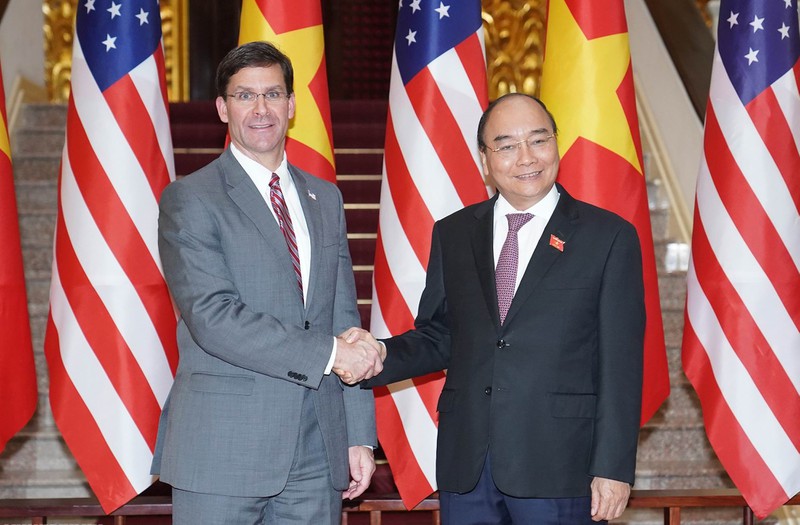 Hoa Kỳ ủng hộ lập trường của Việt Nam và ASEAN về vấn đề Biển Đông Thủ tướng Nguyễn Xuân Phúc tiếp Bộ trưởng Quốc phòng Hoa Kỳ Mark Esper