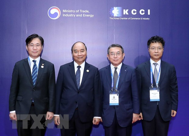 Thủ tướng Nguyễn Xuân Phúc dự Hội nghị thượng đỉnh CEO ASEAN-Hàn Quốc