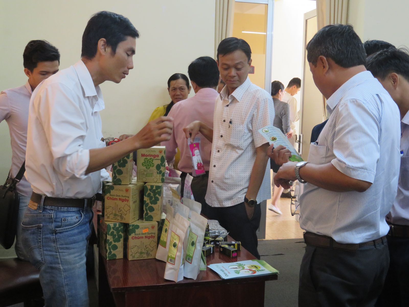 Long An connects agricultural goods consumption with Chinese enterprises