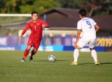 SEA Games 30: U22 Việt Nam tập nhẹ dưới cơn mưa bất chợt ở Manila