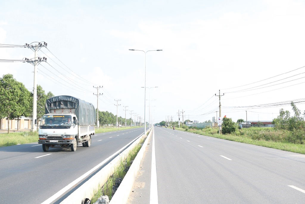 Long An thực hiện nhiều giải pháp đầu tư xây dựng hệ thống kết cấu hạ tầng giao thông đồng bộ, hiện đại, bền vững