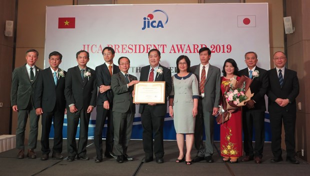 Can Tho University receives JICA President Award 2019 At the awarding ceremony (Photo: VNA)