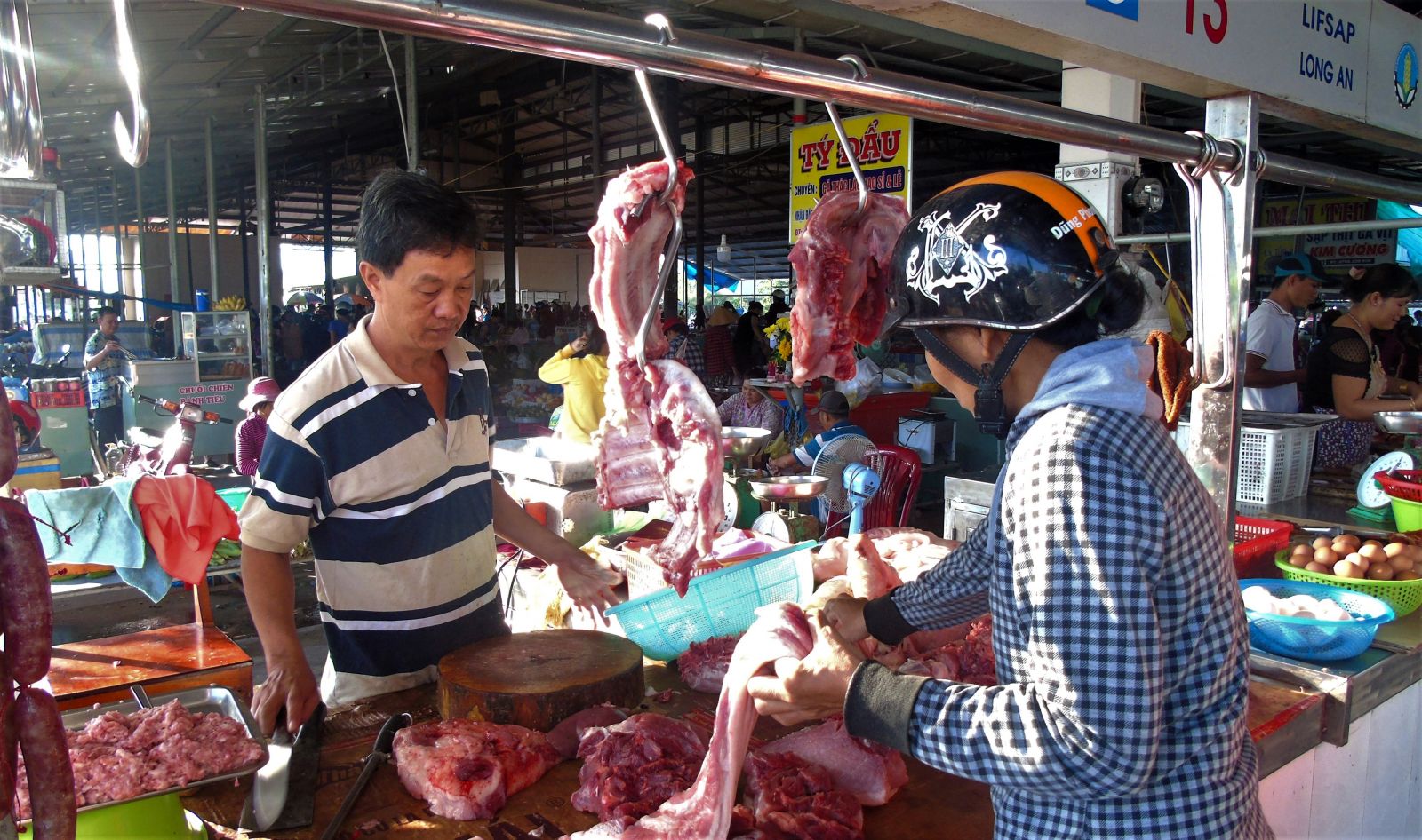 Pork price continues rising Pork price continues rising