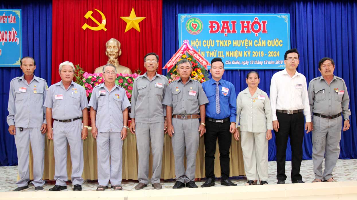 Ban Chấp hành Hội Cựu thanh niên xung phong huyện Cần Đước nhiệm kỳ 2019 – 2024 ra mắt Đại hội