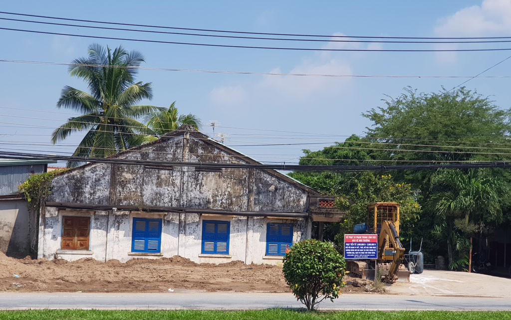 Hai mẹ con bất hòa vì tranh chấp ngôi nhà