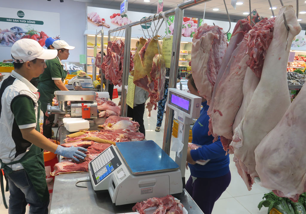 Cân đối cung - cầu thịt heo cho thị trường cuối năm