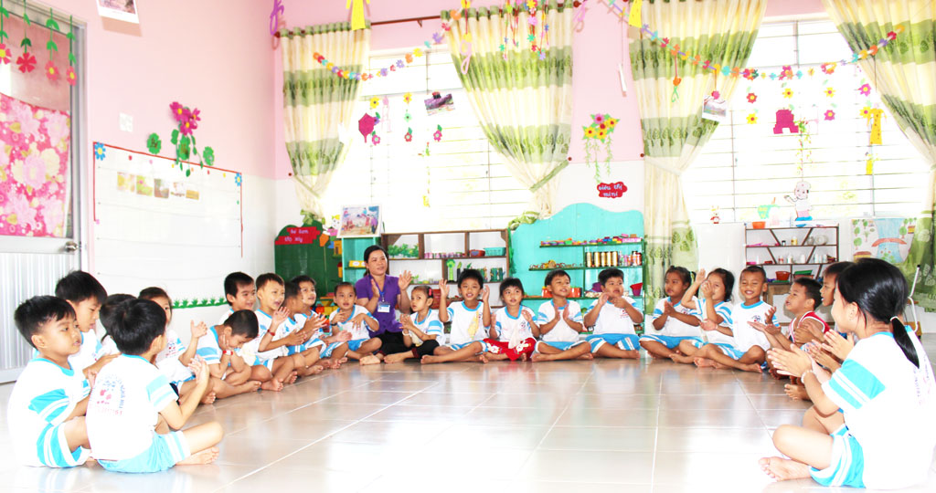 Chung tay thực hiện chính sách dân số Thực hiện tốt công tác dân số - kế hoạch hóa gia đình là một trong những giải pháp nâng cao chất lượng cuộc sống