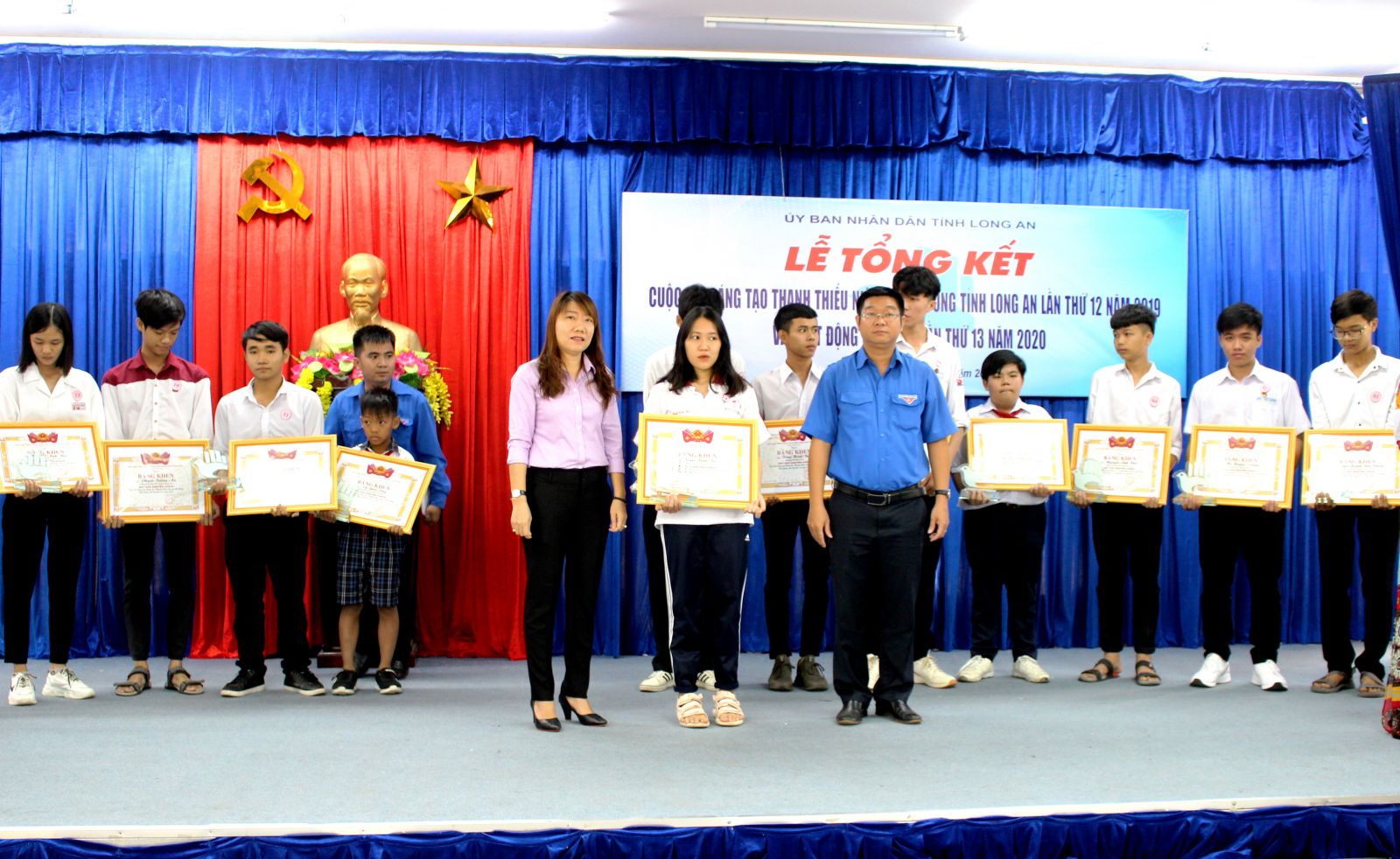 Prizes are awarded to the authors achieving high results in the contest