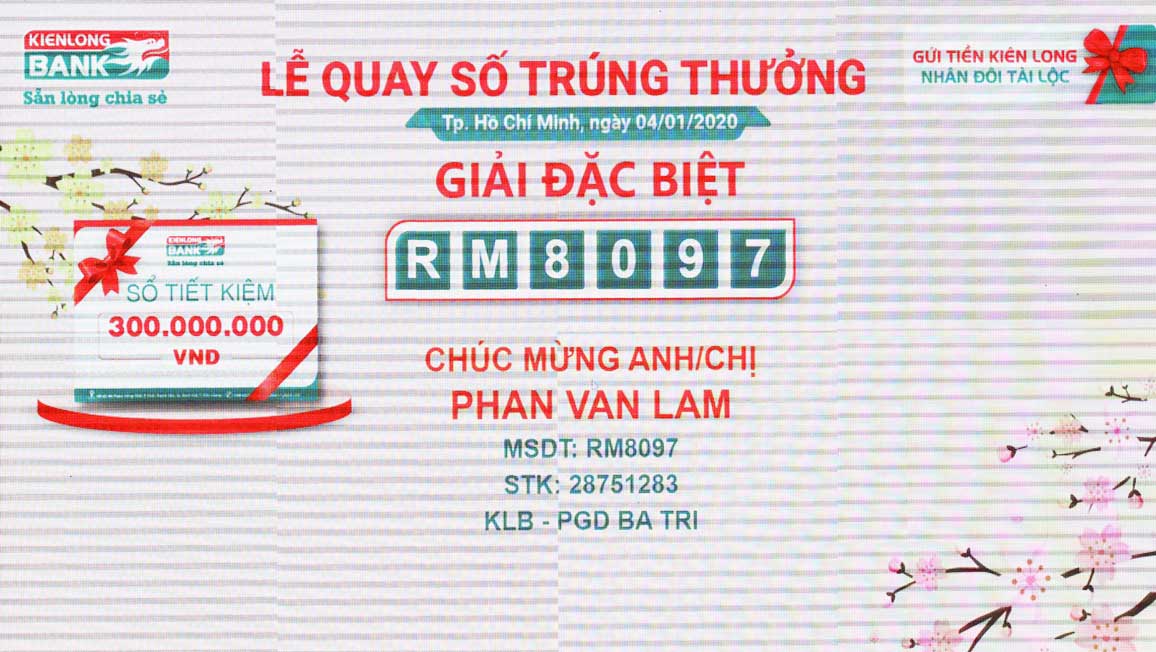 Màn hình kết quả khách hàng trúng thưởng Giải Đặc biệt trị giá 300 triệu đồng