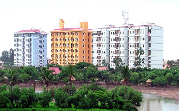 Issuance of land use certificates to be solved The Linh Dam Complex in Hanoi fails to follow the original blueprint and approved planning by the authorities. (Photo: VNA)