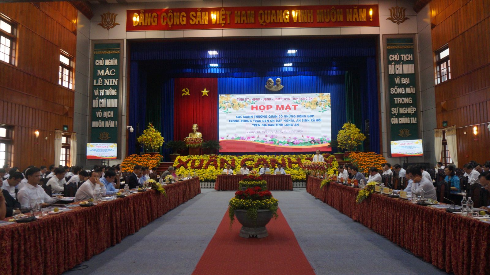 Long An mobilizes nearly 500 billion VND for gratitude movement and social security