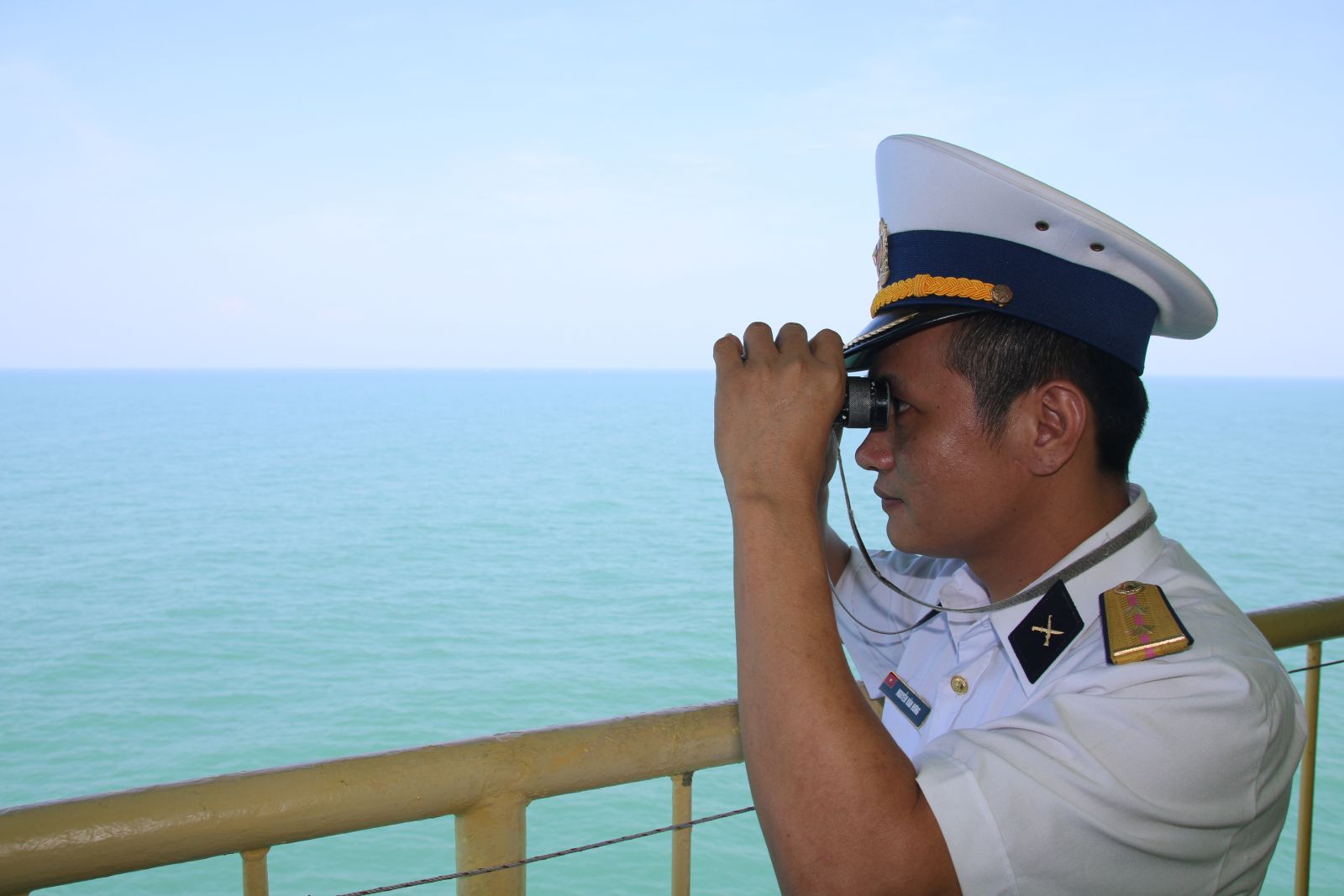 Gác lại niềm riêng tư, bảo vệ chủ quyền biển, đảo