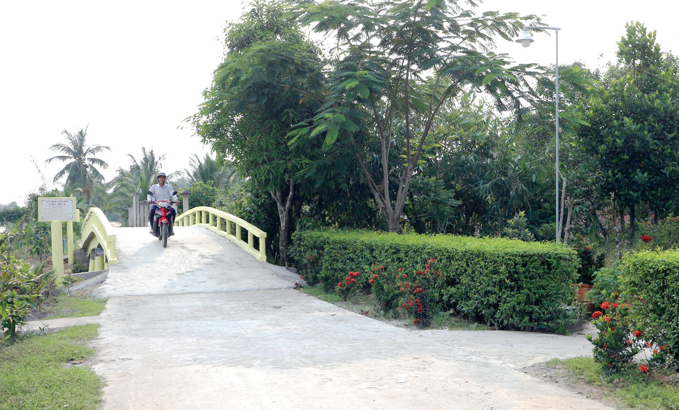 Cầu, đường giao thông nông thôn được bê tông hóa