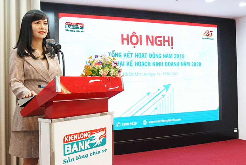 Bà Trần Tuấn Anh - Thành viên HĐQT, Tổng Giám đốc Kienlongbank báo cáo kết quả kinh doanh 2019