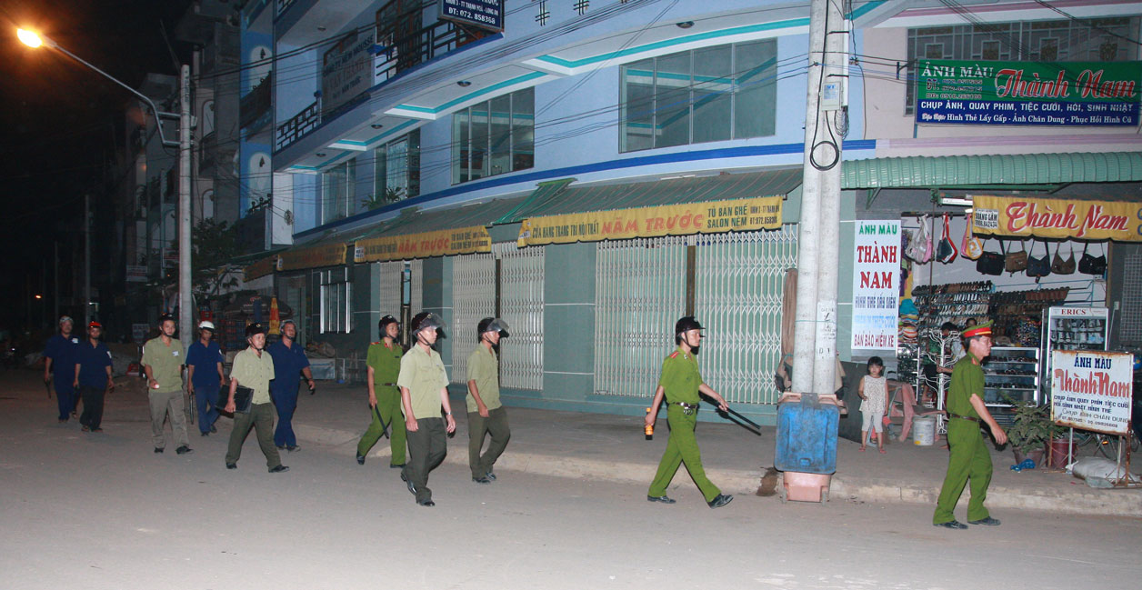 Tuần tra ban đêm phòng, chống tội phạm