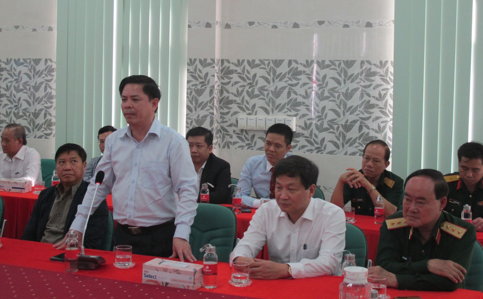Bộ Trưởng Bộ Giao thông Vận tải - Nguyễn Văn Thể phát biểu góp ý về phát triển hạ tầng giao thông ở Long An