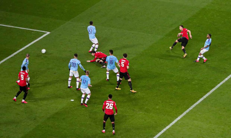 Thất bại trước MU, Man City vẫn giành quyền vào chung kết League Cup