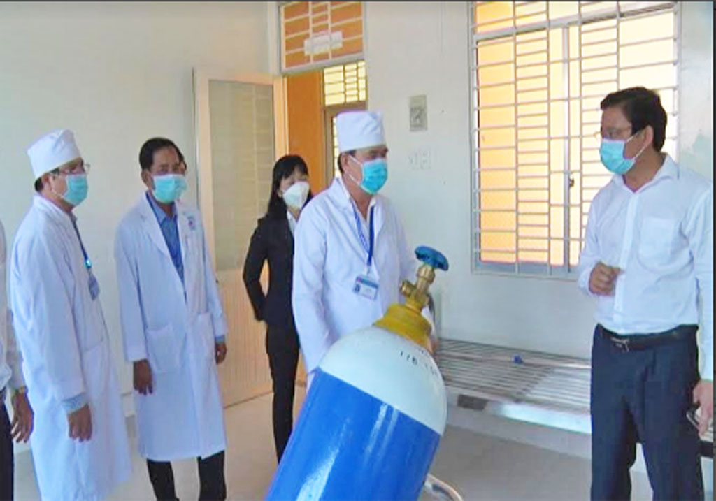 Vice Chairman of Long An People's Committee - Pham Tan Hoa inspects the prevention and control of acute respiratory infections caused by new strains of nCoV 