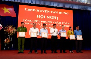 Tân Hưng tổng kết phong trào Toàn dân bảo vệ an ninh Tổ quốc năm 2019