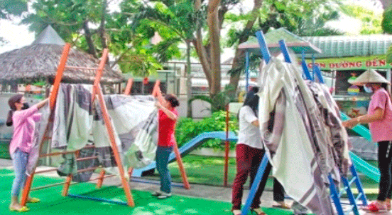 Chung tay phòng, chống Covid-19 trong nhà trường Drap nệm của trẻ được giặt sạch