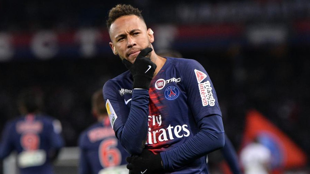 Neymar nhìn thấy khó có cửa về lại Barcelona nên sẵn sàng gia hạn PSG