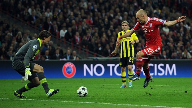 Arjen Robben ghi bàn mang về chiếc cúp Champions League lần thứ 5 cho Bayern. (Ảnh: Nguồn Fcb.de)