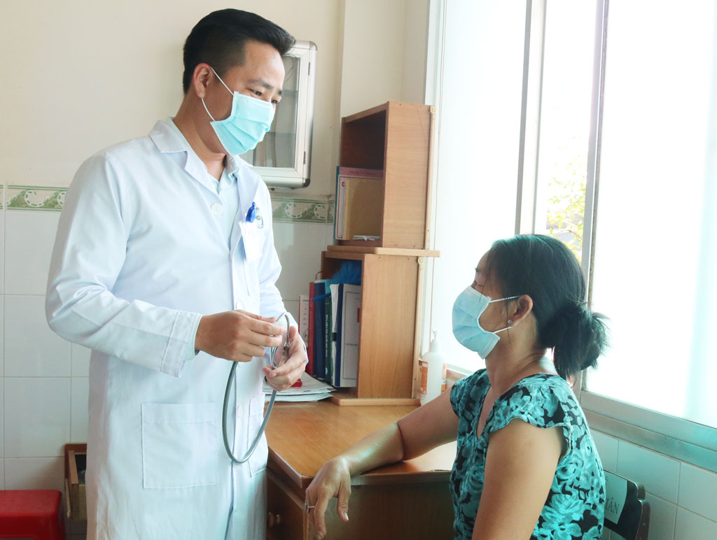 Chấp nhận rủi ro vì sức khỏe cộng đồng Với bác sĩ Võ Quốc Trọng, bệnh nhân được khỏe mạnh chính là niềm vui, động lực để tiếp tục công việc
