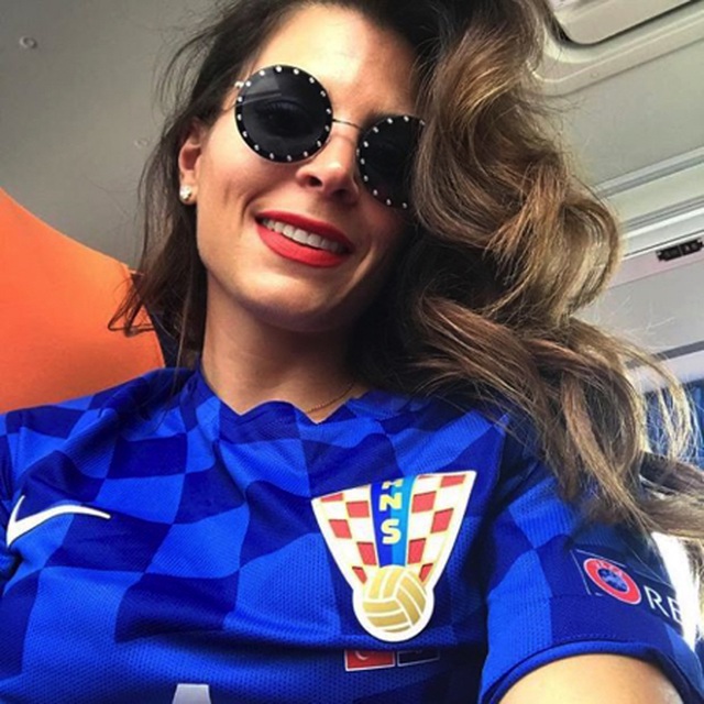 Trong kì World Cup 2018 gần đây nhất, hình ảnh Josipa mặc chiếc áo đấu Croatia, nhiệt tình cổ vũ cho ông xã Ivan Perisic đã gây được ấn tượng mạnh mẽ trong lòng người hâm mộ.