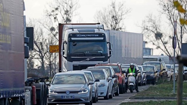 COVID-19: Italy 349 ca tử vong mới, Pháp, Hungari đóng cửa biên giới