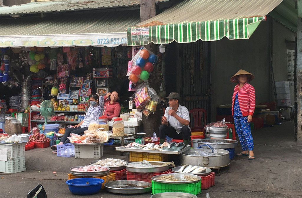 Long An: Phần lớn cơ sở kinh doanh, tiểu thương ý thức trong phòng, chống dịch bệnh Covid-19