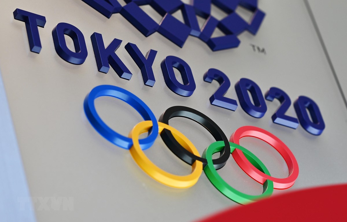 Biểu tượng Olympic Tokyo 2020 tại thủ đô Tokyo, Nhật Bản, ngày 15/3/2020. (Ảnh: AFP/TTXVN)