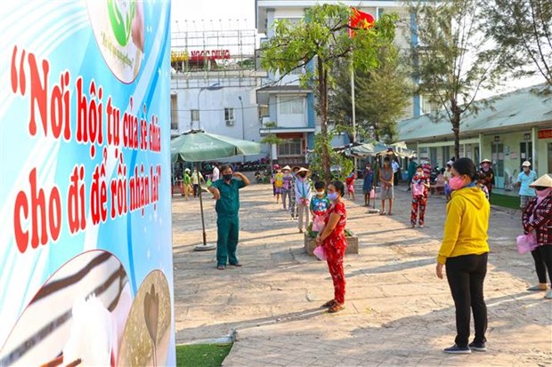 Tự giác tuân thủ quy định phòng dịch: 'Liều vắcxin' ngăn chặn COVID-19