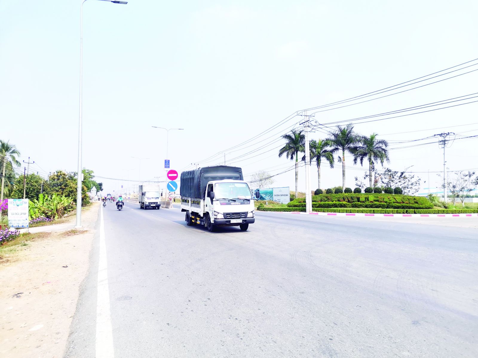 Long An today Provincial Road 830 runs through Ben Luc district
