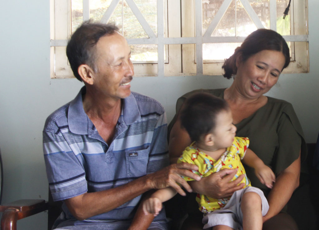 Tôn trọng và lắng nghe nhau chính là bí quyết của một gia đình hạnh phúc (gia đình bà Nguyễn Thị Lệ, ông Nguyễn Thanh Phương)