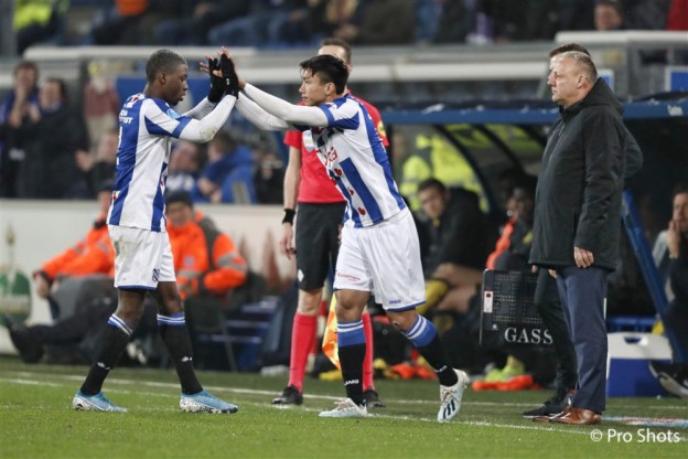 HLV Heerenveen thừa nhận có sai lầm trong vụ chuyển nhượng Văn Hậu