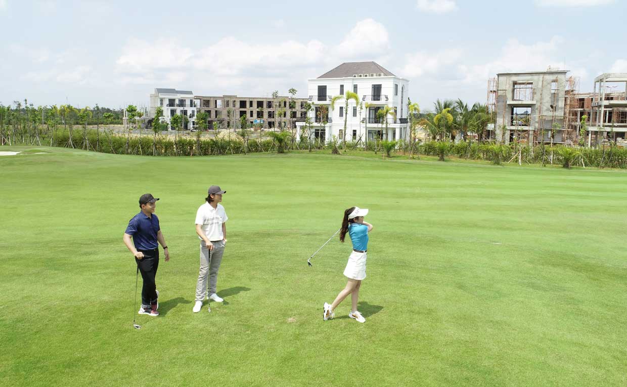 Biệt thự sân golf West Lakes - Nguồn lợi nhuận lớn từ cho thuê ngắn hạn Lượng khách có nhu cầu lưu trú tại sân golf đạt khoảng 30%