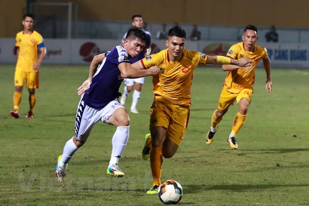 Theo thể thức mới V-League 2020, các đội đã chắc suất đi tiếp ở giai đoạn một có thể buông lỏng ở những trận đấu còn lại, dành sức cho giai đoạn tiếp theo. (Ảnh: Nguyên An/Vietnam+)