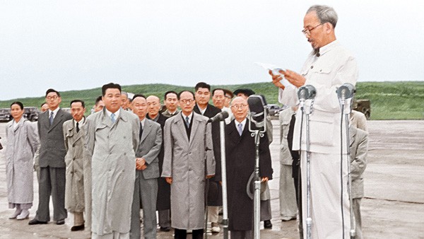 Nghệ thuật ngoại giao Hồ Chí Minh - Ngoại giao vì con người
