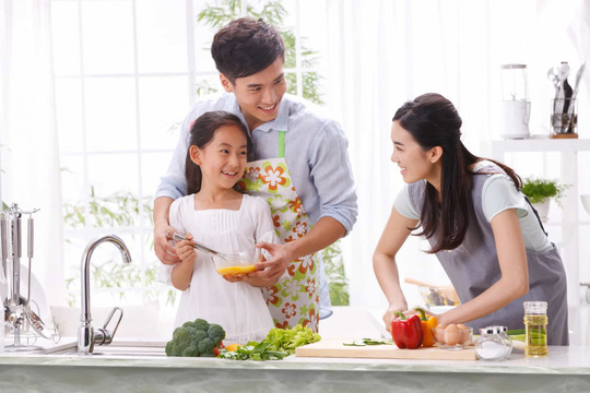 Ly hôn không phải lỗi của kết hôn sớm Những mầm non xinh xắn và khoẻ mạnh đó là hạnh phúc hiện tại của chúng tôi. Ảnh minh họa