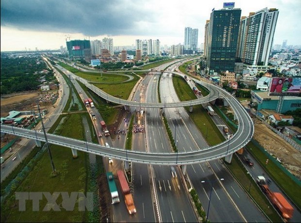 Nút giao thông hiện đại được hình thành tại khu vực Cát Lái-Xa lộ Hà Nội, quận 2, TP Hồ Chí Minh. (Ảnh: Tư iệu/TTXVN phát)