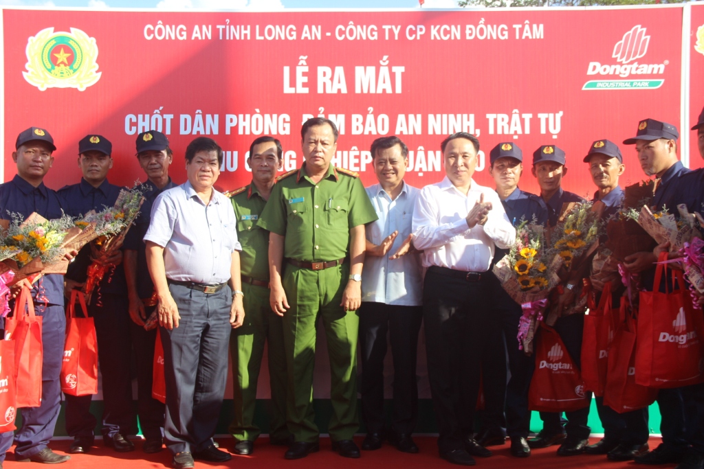 Ra mắt Chốt Dân phòng đảm bảo an ninh, trật tự trong KCN Thuận Đạo