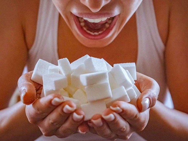 Chất tạo ngọt: Aspartame là chất làm ngọt nhân tạo có trong các sản phẩm không đường. Những người đang cố gắng giảm cân thường chọn những sản phẩm không đường này. Mặc dù giới chuyên gia đang tiếp tục nghiên cứu về tác động nhưng đánh giá ban đầu cho thấy chất tạo ngọt có liên quan đến hành vi và nhận thức.