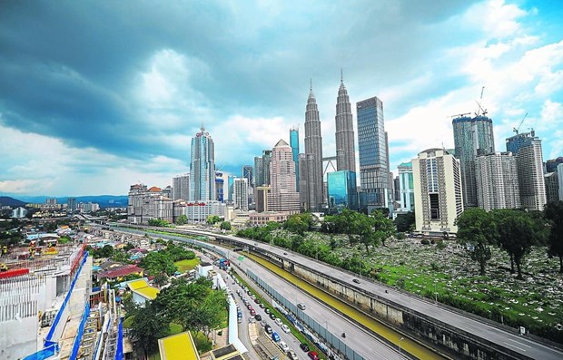 Malaysian economy capable of positive growth in 2020 Malaysia's GDP growth rate may reach 2.5-3 percent in 2020 (Source: themalaysianreserve)
