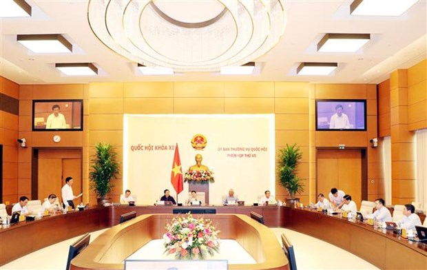 NA Standing Committee adopts resolution on public investment in 2021-2025