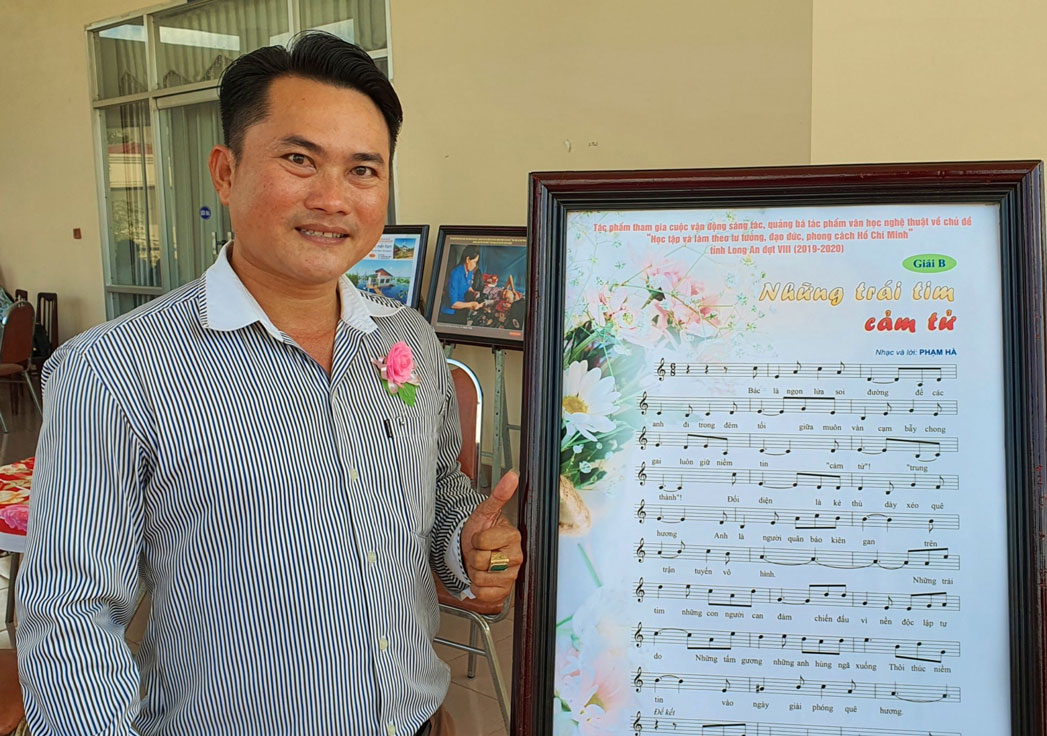 Anh Phạm Ngọc Hà vừa đoạt giải B (không có giải A) trong cuộc vận động sáng tác, quảng bá tác phẩm văn học nghệ thuật về chủ đề 