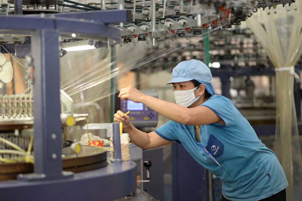 Doanh nghiệp nội-ngoại đẩy mạnh sản xuất, phục hồi sau dịch COVID-19