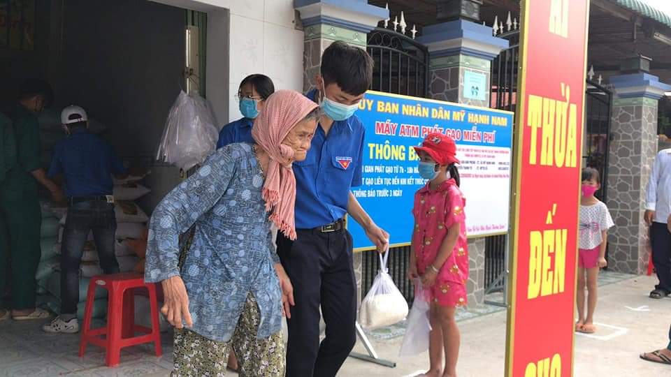 Dịch bệnh sẽ qua đi, việc làm tốt đẹp còn đọng mãi Tuổi trẻ Đức Hòa chung tay phòng, chống dịch Covid-19 bằng những việc làm thiết thực