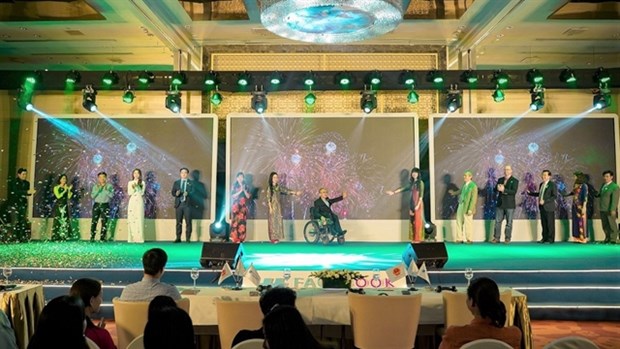 Facebook, MPI join hands in tourism promotion Representatives of Facebook, Ministry of Planning and Investment and delegates officially launch Vietnam Immense MV. (Photo courtesy of Facebook)