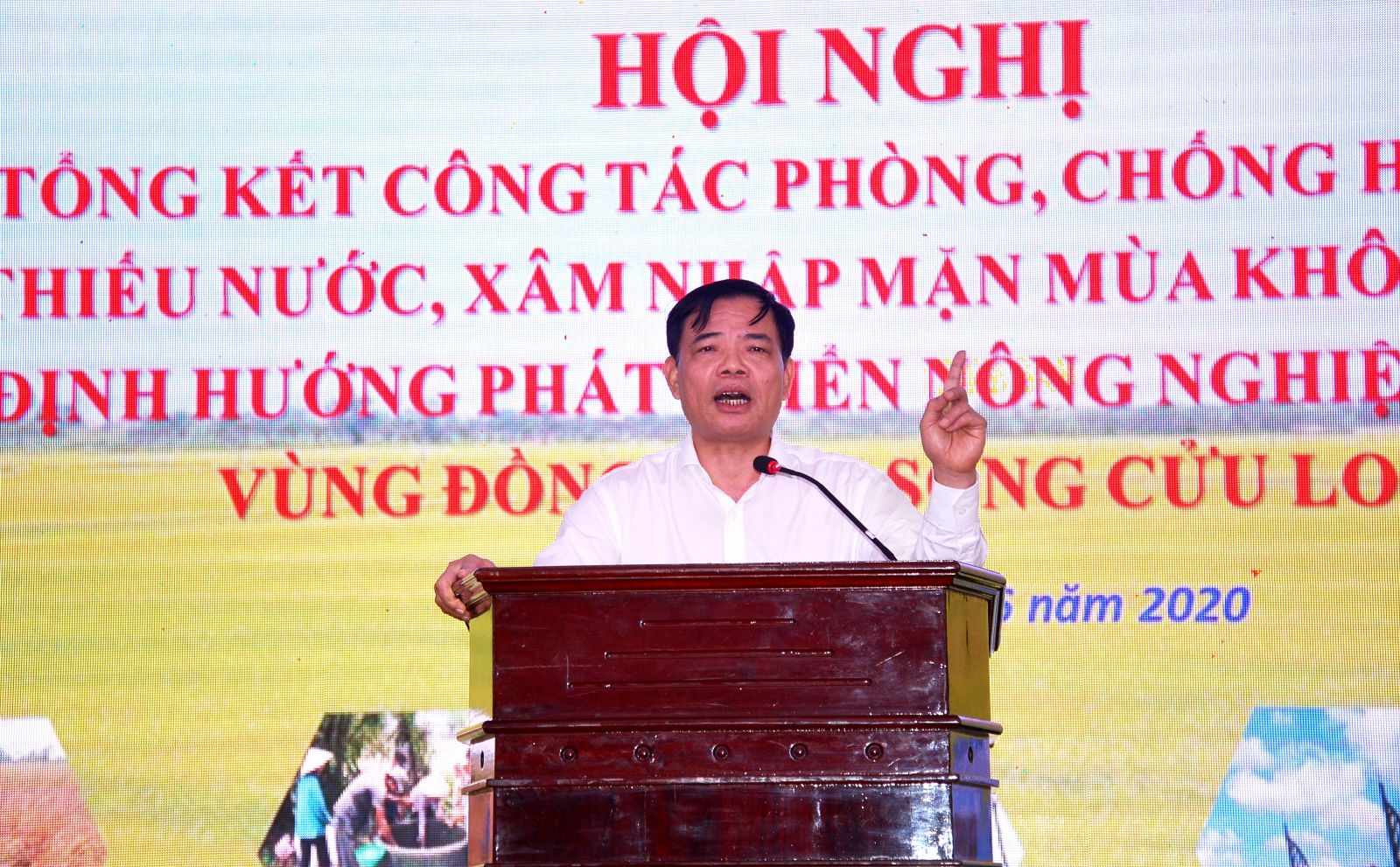 Minister of Agriculture and Rural Development - Nguyen Xuan Cuong speaks at the conference